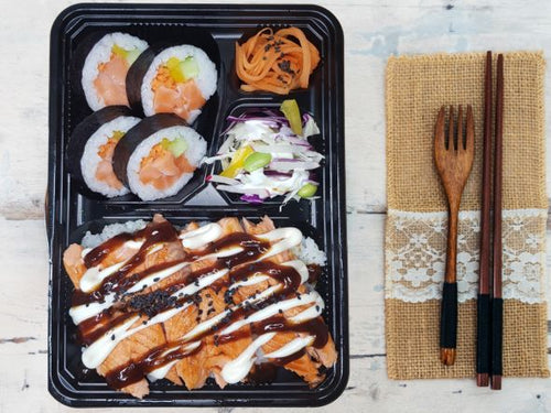 Salmon lunchbox: sushi, salmon on rice, veges